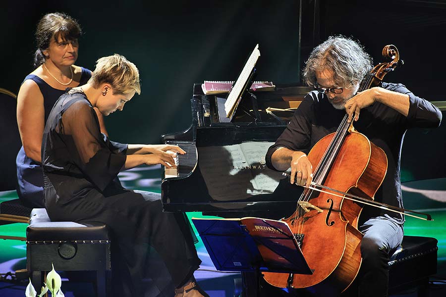 Pocta Ludwigu van Beethovenovi - Jiří Bárta (violoncello), Terezie Fialová (klavír), Zámecká jízdárna, Mezinárodní hudební festival Český Krumlov 23.9.2020