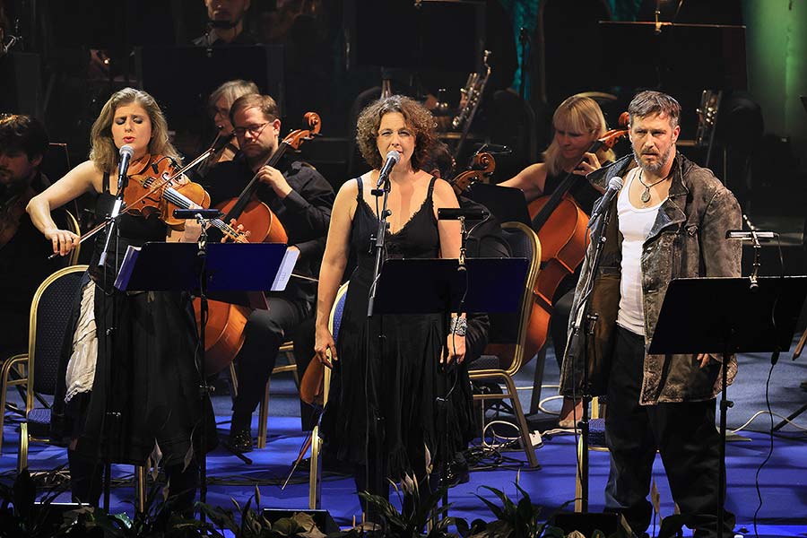 Ballad for a Bandit - Eva Vrbková, Gabriela Vermelho, Jan Zadražil, Dalibor Buš and South Czech Philharmonic, Castle Riding hall, Internationales Musikfestival Český Krumlov, 24.9.2020