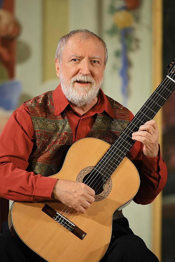 Štěpán Rak, Jan-Matěj Rak (guitar), Masquerade Hall, Internationales Musikfestival Český Krumlov 30.9.2020