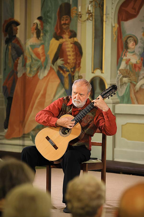 Štěpán Rak, Jan-Matěj Rak (guitar), Masquerade Hall, International Music Festival Český Krumlov 30.9.2020