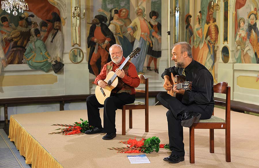 Štěpán Rak, Jan-Matěj Rak (guitar), Masquerade Hall, International Music Festival Český Krumlov 30.9.2020