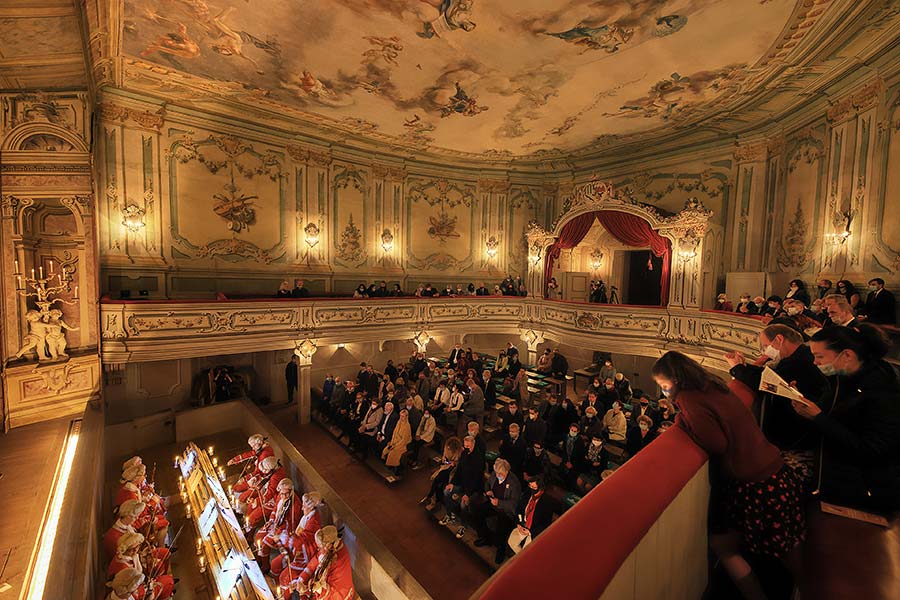 Slavné barokní árie - Michaela Šrůmová (soprán), Marta Infante (mezzosoprán), Roman Hoza (baryton), Musica Florea, dirigent: Marek Štryncl, Barokní divadlo, Mezinárodní hudební festival Český Krumlov 1.10.2020