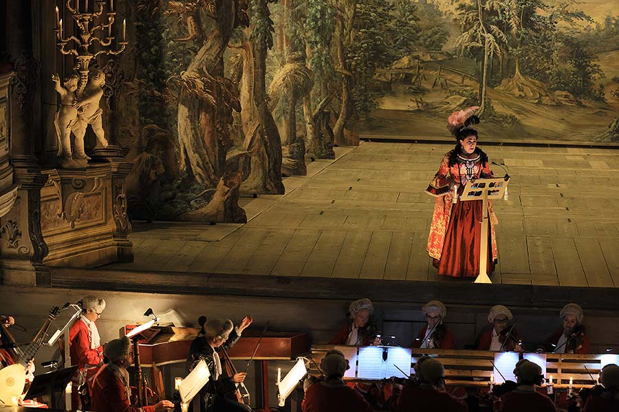 Famous Baroque Arias - Michaela Šrůmová (soprano), Marta Infante (mezzosoprano), Roman Hoza (baritone), Musica Florea, conductor Marek Štryncl, Baroque Theatre, Internationales Musikfestival Český Krumlov 1.10.2020