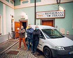 Krumlovsk&aacute; ok&yacute;nka - rozvozy j&iacute;del, j&iacute;dla s sebou
