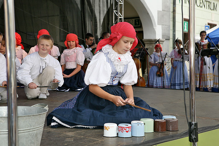 St.-Wenzels-Fest und Internationales Folklorefestival Český Krumlov 2008 in Český Krumlov, Foto: Lubor Mrázek