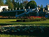 Fountain in the blossoming castle garden, source: Destination Management of the town of Český Krumlov, photo by: Aleš Motejl