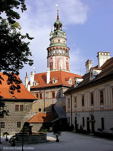 2nd Castle courtyard