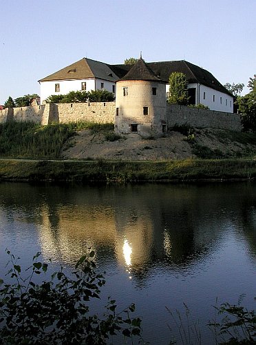 Tvrz Žumberk