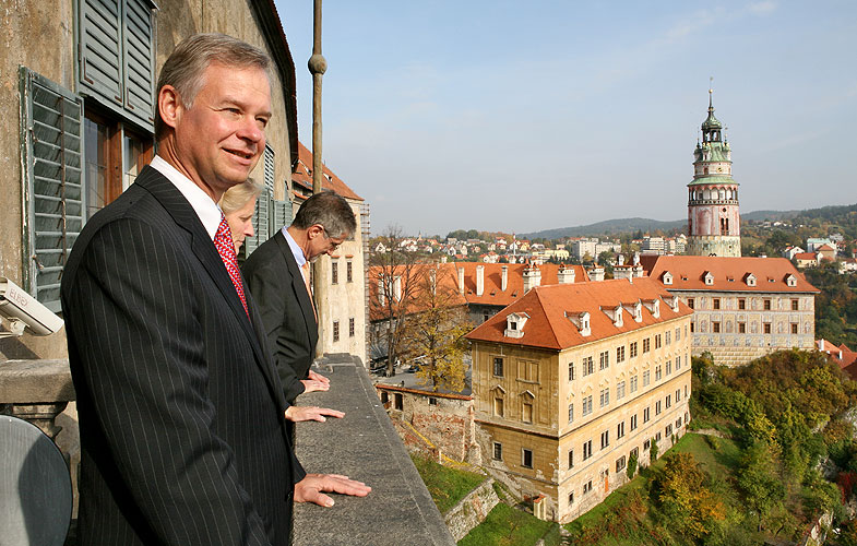 Návštěva velvyslance Spojených států amerických v Praze J. E. pana Richarda Grabera v Českém Krumlově, 10. října 2008