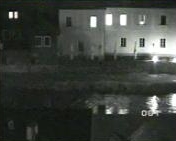webcam - noc - Náplavka, terasa restaurace Papa´s na břehu Vltavy, Český Krumlov