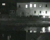 webcam - noc - Náplavka, terasa restaurace Papa´s na břehu Vltavy, Český Krumlov