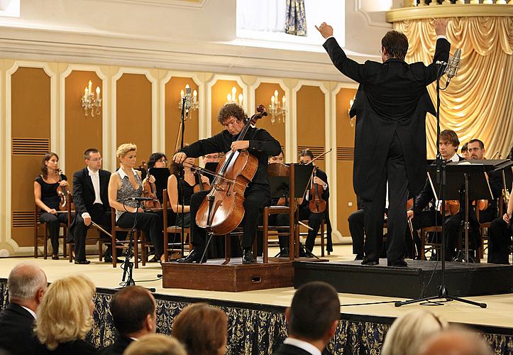 22.08.2009 - Pražská komorní filharmonie, Kyrill Rodin - violoncello, Mezinárodní hudební festival Český Krumlov