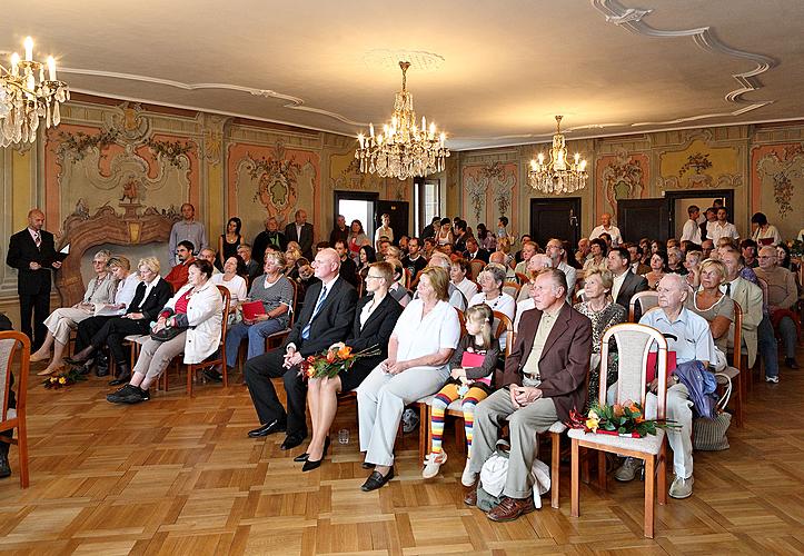 The story of Český Krumlov - book-signing event introducing a publication on the town's history, 28.9.2009