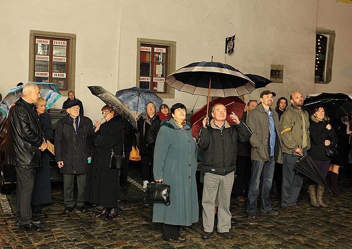 Eröffnung der Ausstellungen Karel Valter - 100x, Michal Singer - Circus maximus, Ingrid Cerny - Textverarbeitung, Krumauer Madonna 2009, Egon Schiele Art Centrum Český Krumlov, 6.11.2009