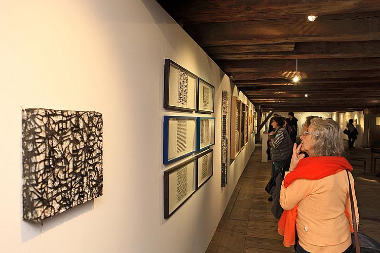 Opening of the exhibitions Karel Valter - 100x, Michal Singer - Circus maximus, Ingrid Cerny - Text Processing, Krumlov´s madona 2009, Egon Schiele Art Centrum Český Krumlov, 6.11.2009