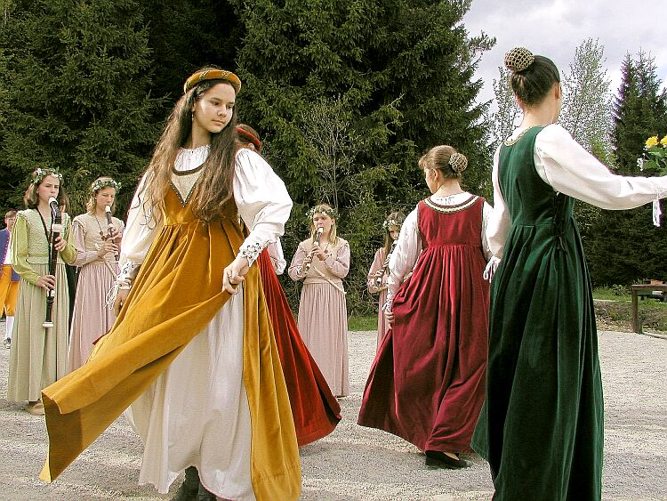 Kinderensemble Krumauer Pfeifer beim Fest des Schwemmkanals, 11. Mai 2002, Foto: Lubor Mrázek