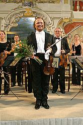Václav Hudeček (Geige), Jaroslav Janutka (Oboe) und Streichorchester Český Krumlov, 29.6.2006, Festival der Kammermusik Český Krumlov, Foto: © Lubor Mrázek 
