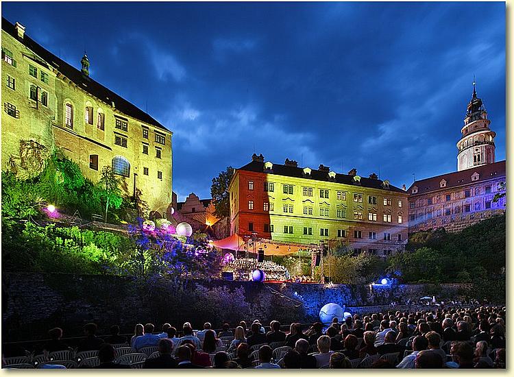 zahajovací koncert na Jižních terasách zámku