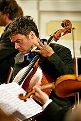 Jiří Bárta - violoncello, Masquerade hall of chateau Český Krumlov, 5.7.2007, Festival of Chamber Music Český Krumlov, photo: © 2007 Lub 