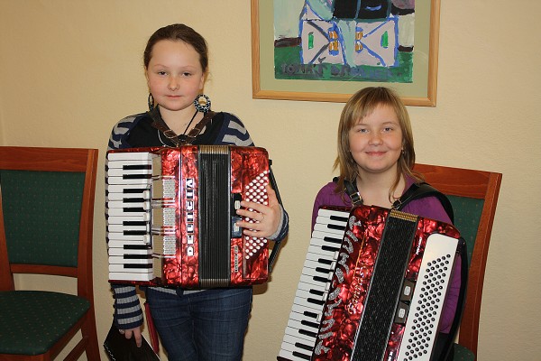 PRE-CHRISTMAS ACCORDION EVENING