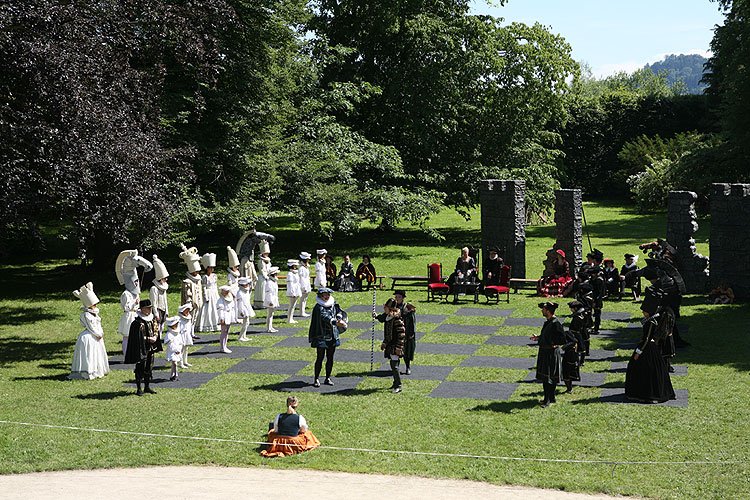 Programme in brewery gardens