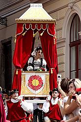 Program auf dem Stadtplatz Svornosti 