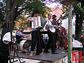 Péro za kloboukem orchestra 