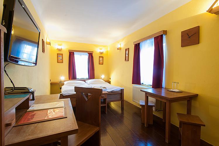 Sýkorka Ivanka, 2 + 0, Hotel U Malého Vítka