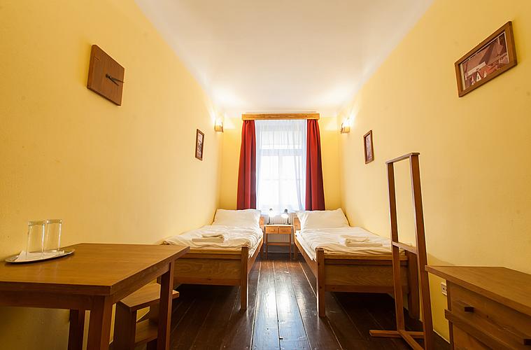 Slimák Viky, 2 + 0, Hotel U Malého Vítka